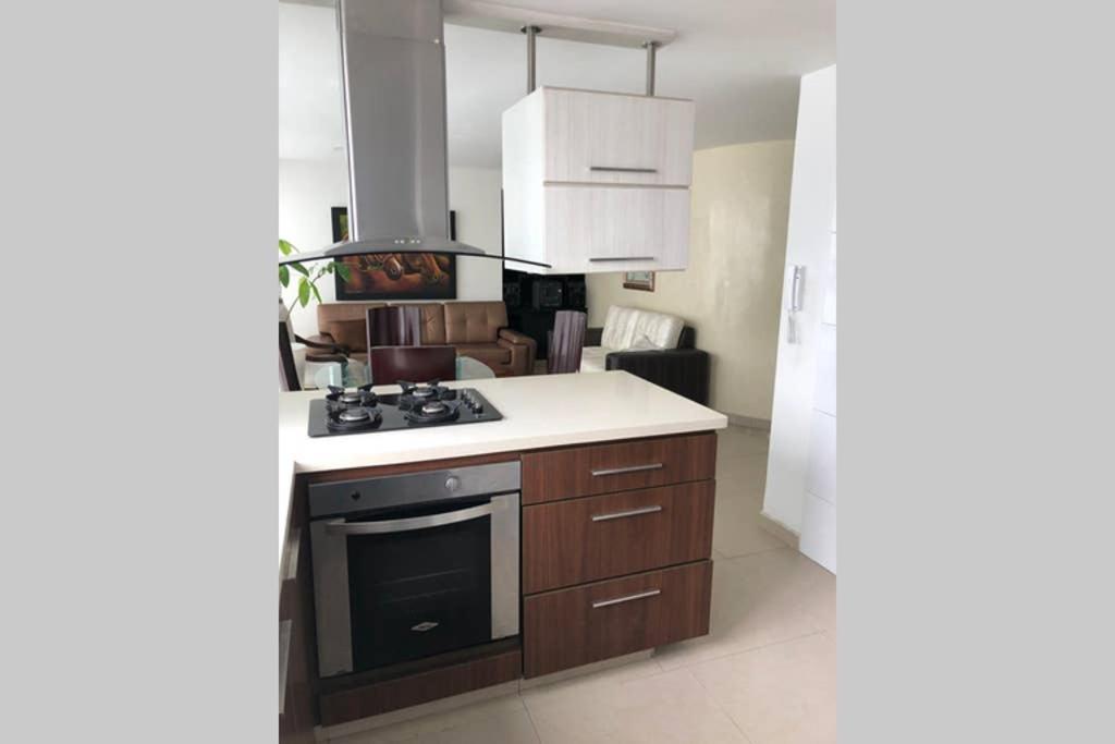 Apartamento Amoblado Con Excelente Ubicacion Pereira Bagian luar foto