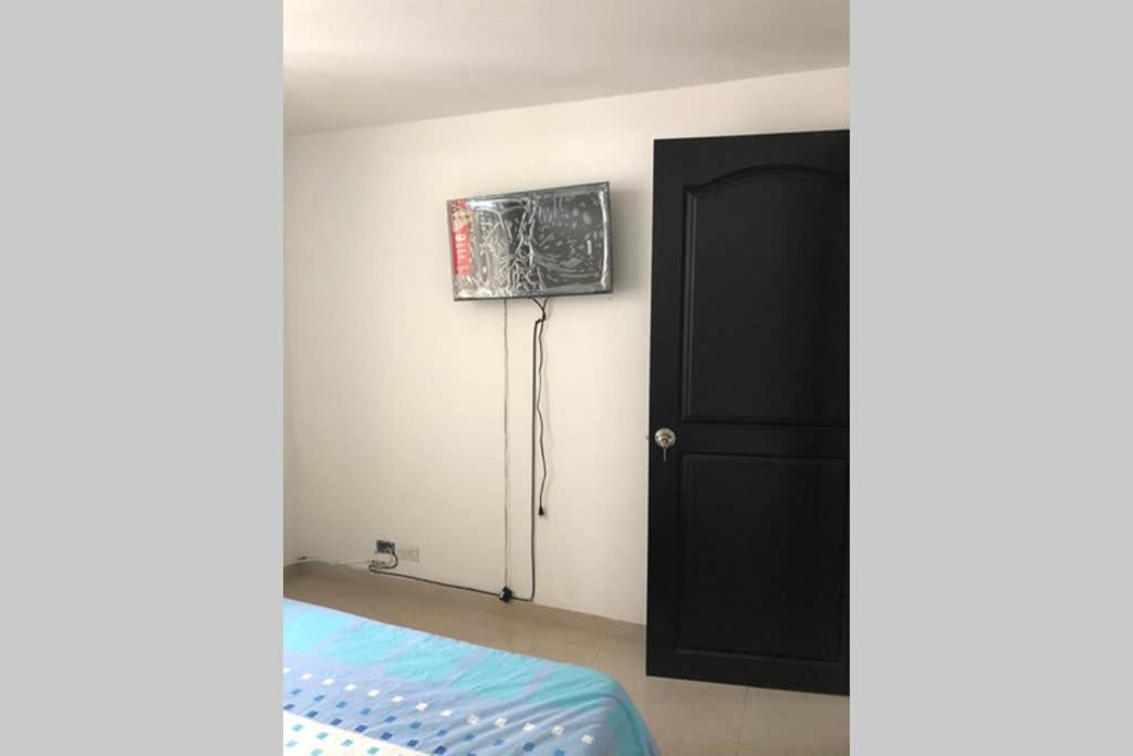 Apartamento Amoblado Con Excelente Ubicacion Pereira Bagian luar foto