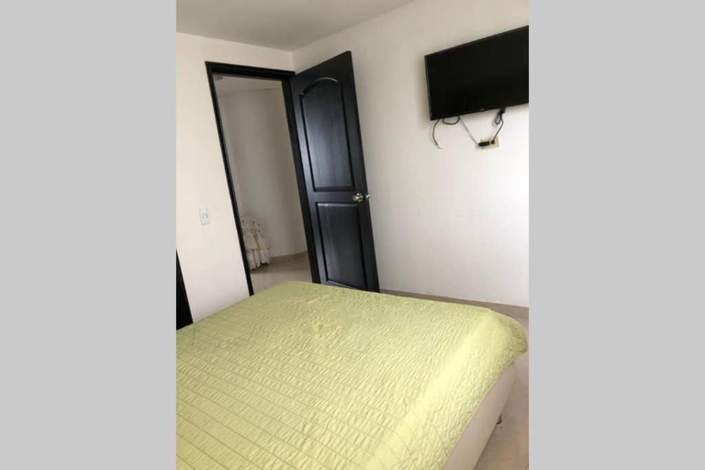 Apartamento Amoblado Con Excelente Ubicacion Pereira Bagian luar foto