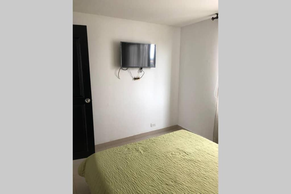 Apartamento Amoblado Con Excelente Ubicacion Pereira Bagian luar foto